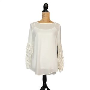 Apt. 9 cream top